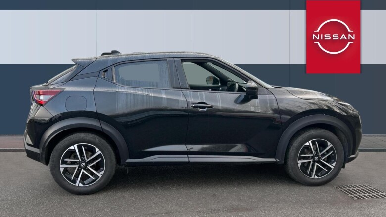 Nissan Juke 1.0 DiG-T N-Connecta 5dr DCT Petrol Hatchback